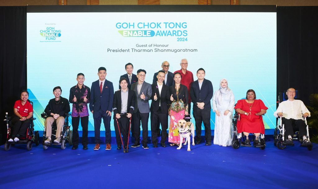 Photo show President Tharman, Emeritus Senior Minister Goh Chok Tong and the Goh Chok Tong Enable Awards 2024 Achievement and Promise awardees.